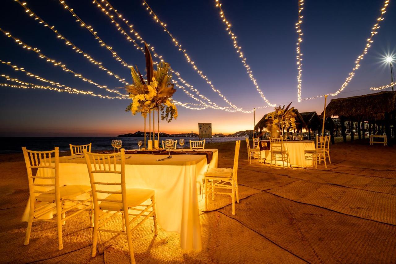 Emporio Acapulco Hotell Eksteriør bilde Wedding reception at the Hard Rock Hotel