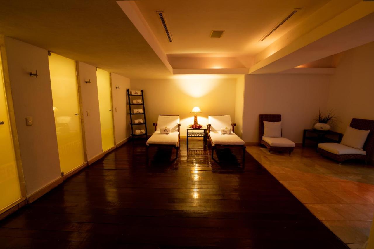 Emporio Acapulco Hotell Eksteriør bilde The spa at the Taj Mahal Palace, Mumbai